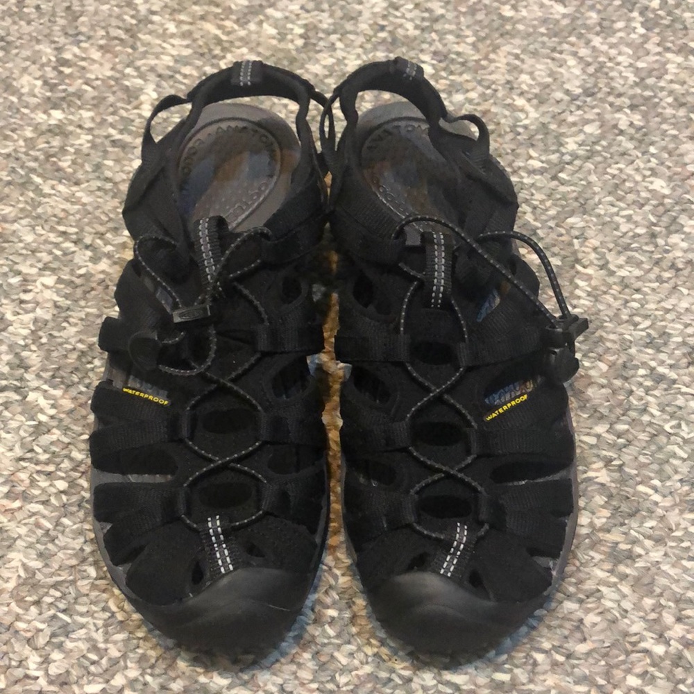 Keen waterproof hiking sandals US8.5